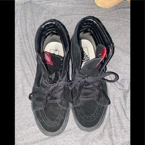 SK8 HI Vans in monochrome